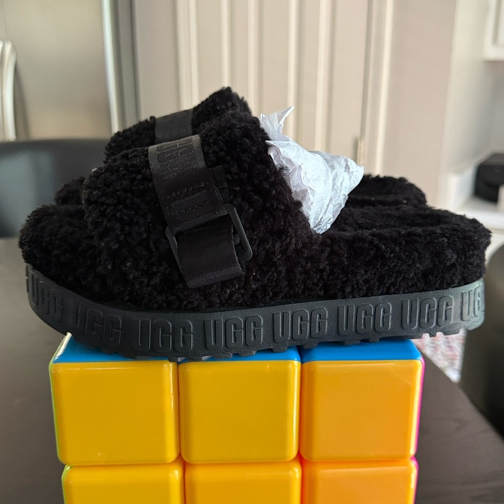 UGG Black Fuzzy Open-Toe Slides - Picture 2 of 16